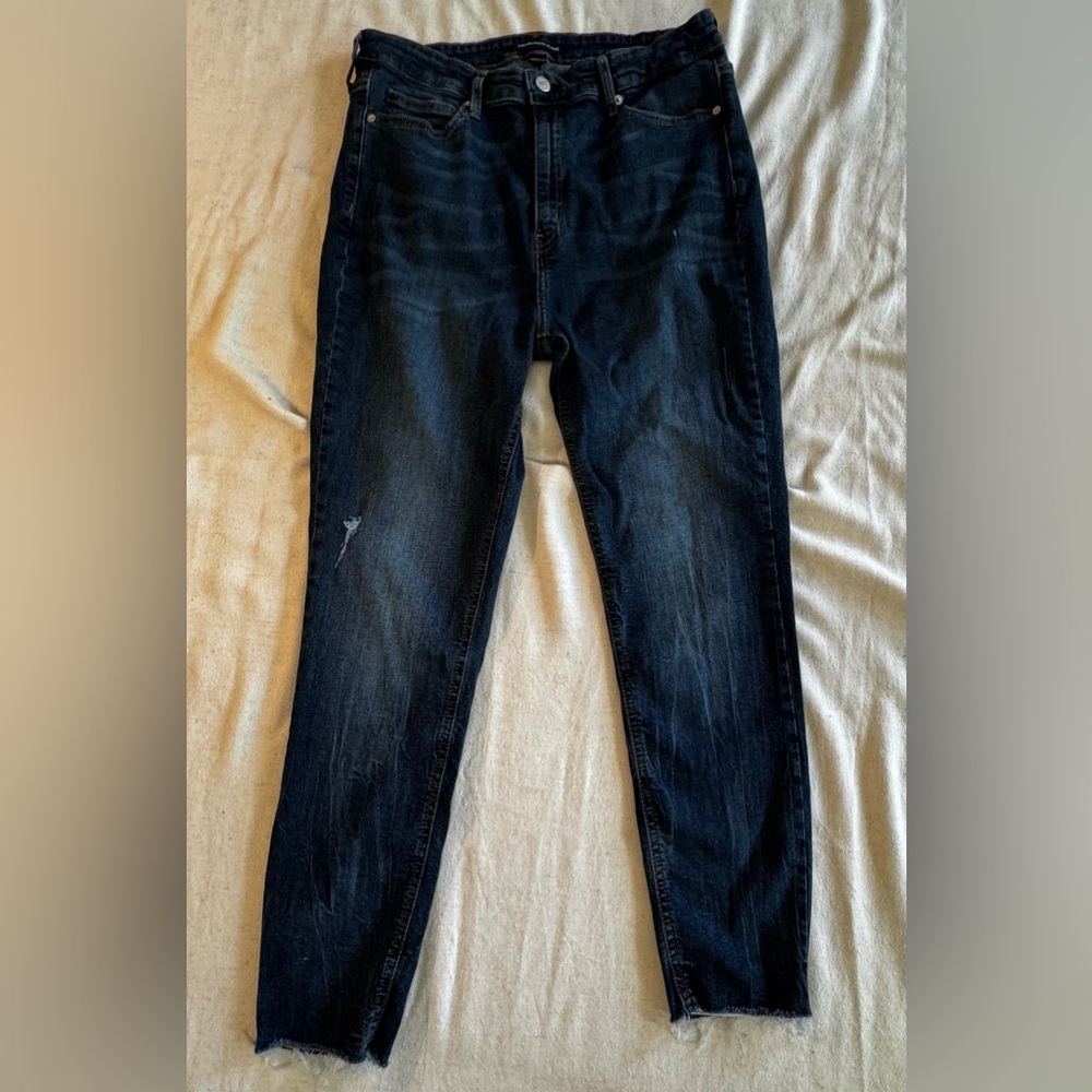 Calvin Klein Jeans Size 33 Dark Wash Distressed Raw Hem